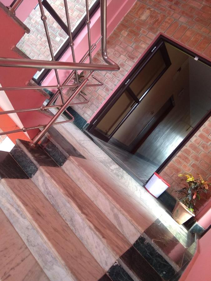 Whispering Woods Inn Bolpur Dış mekan fotoğraf