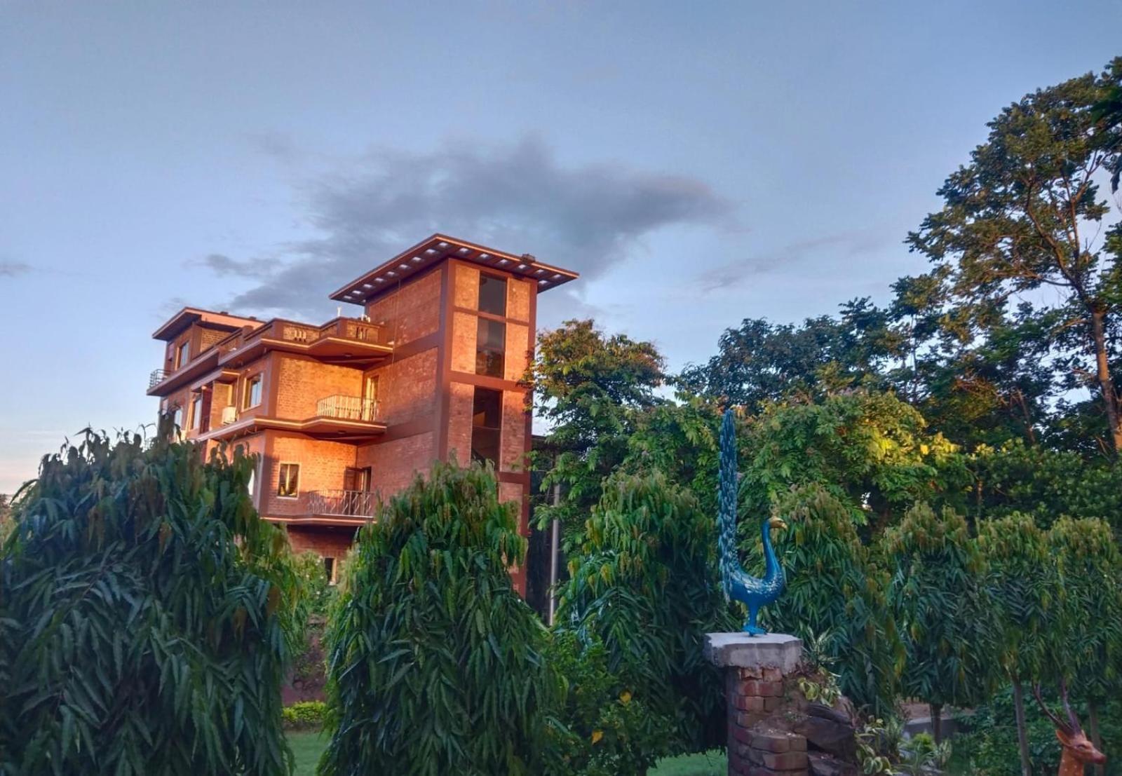 Whispering Woods Inn Bolpur Dış mekan fotoğraf
