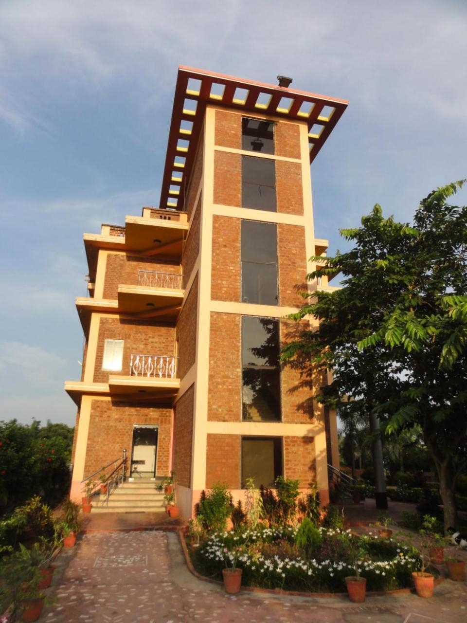Whispering Woods Inn Bolpur Dış mekan fotoğraf