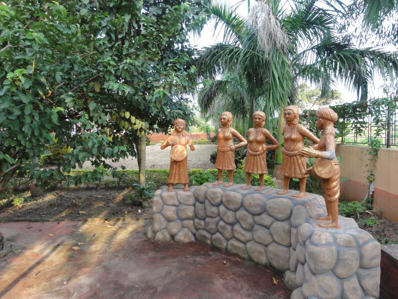 Whispering Woods Inn Bolpur Dış mekan fotoğraf